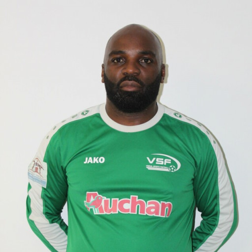 Dexter De Charlevie Nkounkou